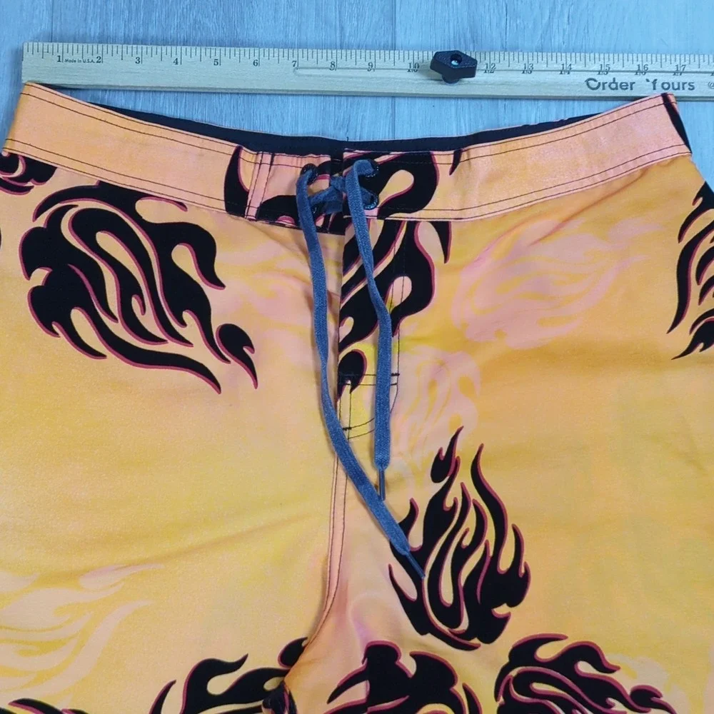 Hawaiian Island Creations Board Shorts Mens 36 Orange Tribal Flames 10